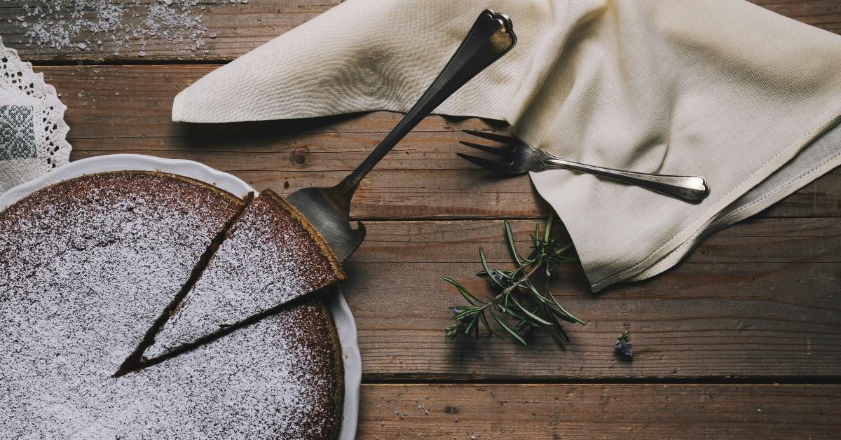 Self-discipline Cake Combine Hacks To Diploma Up Your Subsequent Dessert